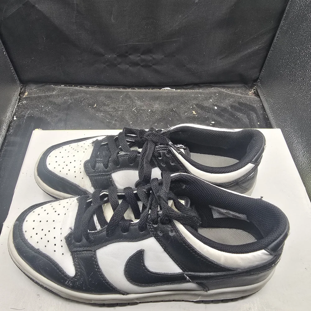 Nike‎ Black and White Men's Sneakers